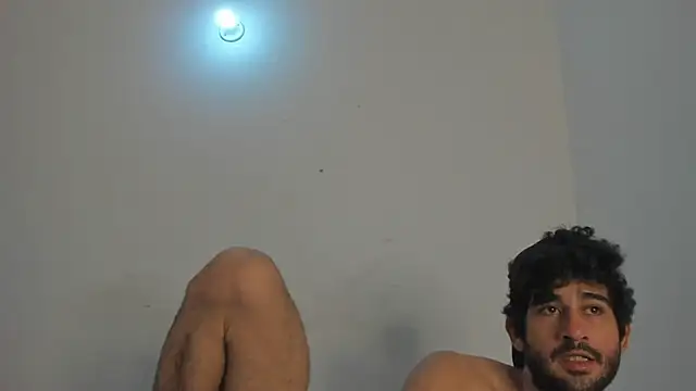 Aron_go live cam on StripChat