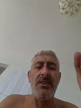 cuci45 live cam on StripChat