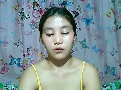 SexyAsianPussy4u webcam