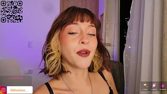 lilithselene live cam on StripChat