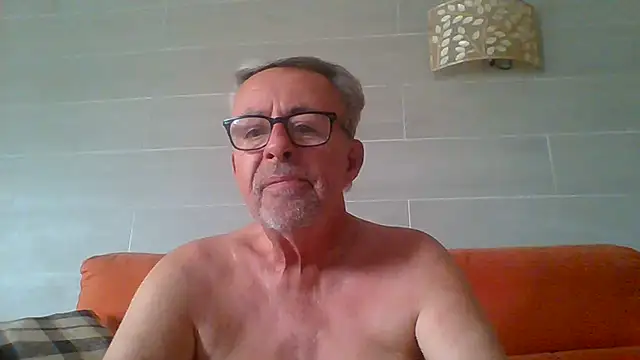 tuggy59 live cam on StripChat