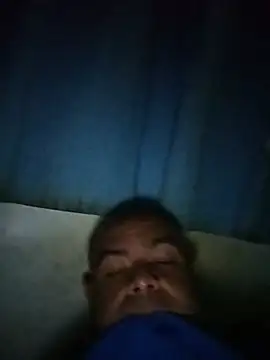 elpapi27 live cam on StripChat