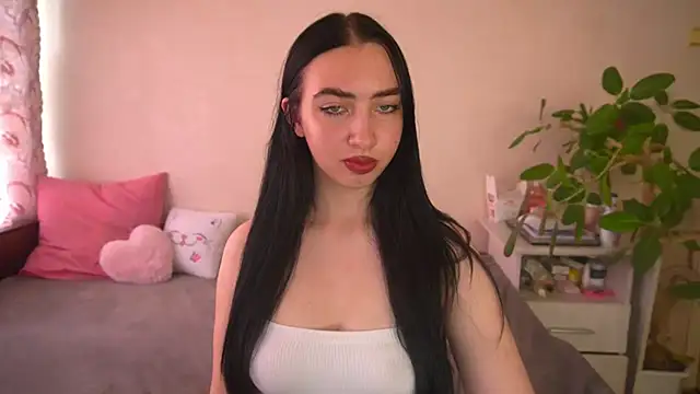 WildKittenX_ live cam on StripChat
