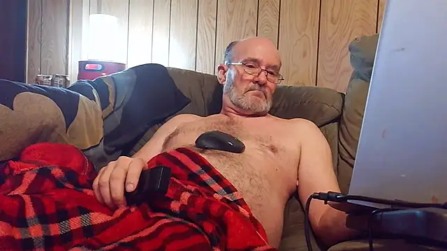 snickers1 live cam on StripChat