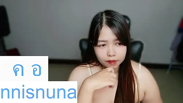 nunanunanuna live cam on StripChat