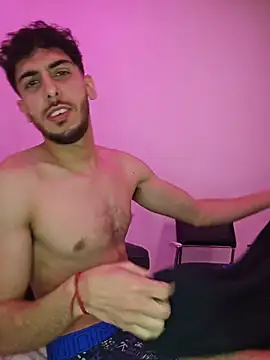 LeoyNicky98 webcam