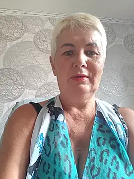 NicoleOlla webcam