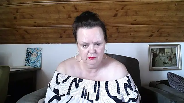 TiffanyMature webcam