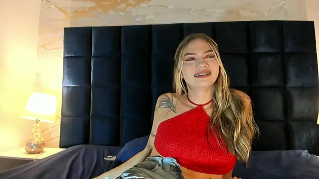 EmmaJhoons webcam