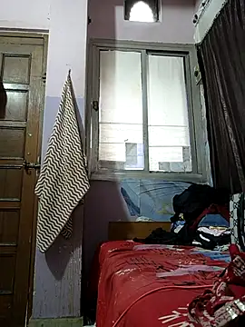 sanu_07 live cam on StripChat