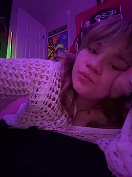 Cutiepiespanks live cam on StripChat