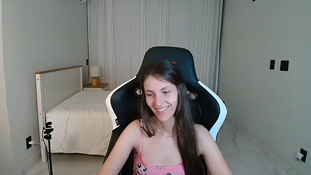 upssnowy live cam on StripChat