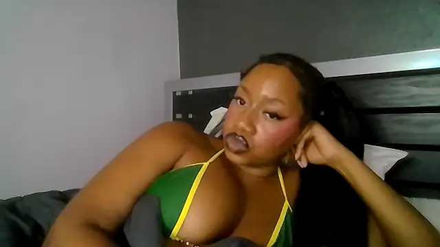 goddessdaisysky live cam on StripChat