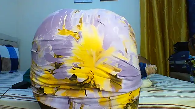 Petitiebooty webcam