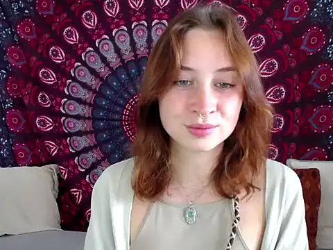 AdalynKiss live cam on StripChat