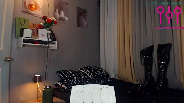Lexi_ThunderFuck webcam
