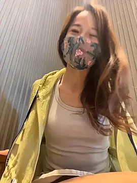 kiss_loo Live Web Cam Show