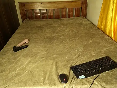 Bad_ass_bree live cam on StripChat