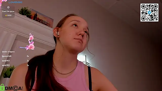 Fera1_Berry live cam on StripChat