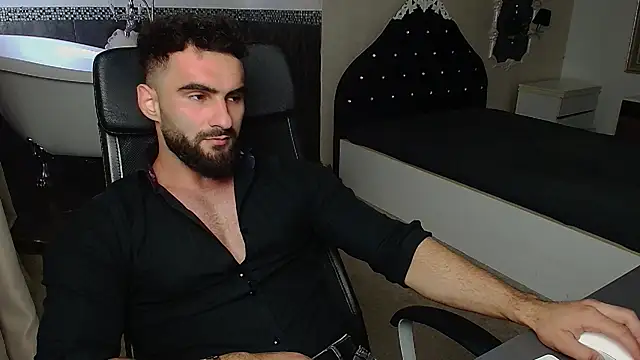 MicahLane live cam on StripChat