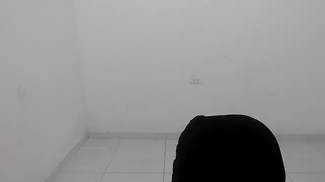 estefania224 live cam on StripChat
