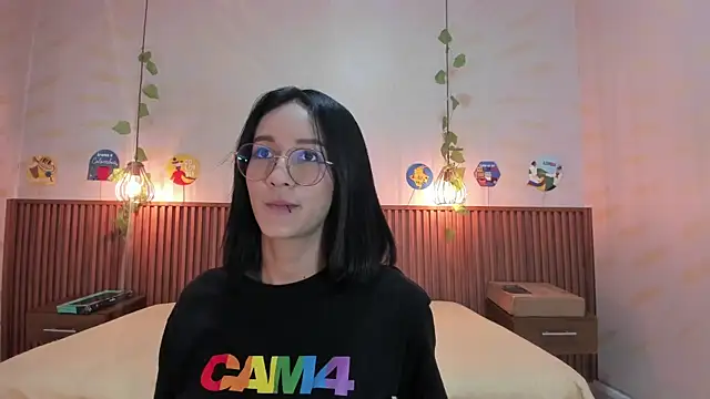 daphne_courtis webcam