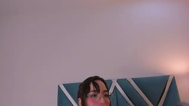 aniemorningstar live cam on StripChat