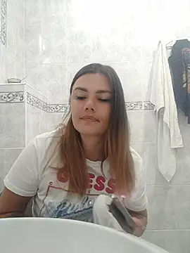 KrissSexi webcam