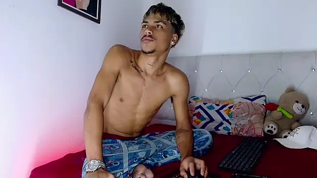 Angel_foxc13 webcam