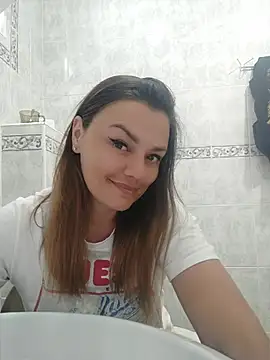 KrissSexi live cam on StripChat