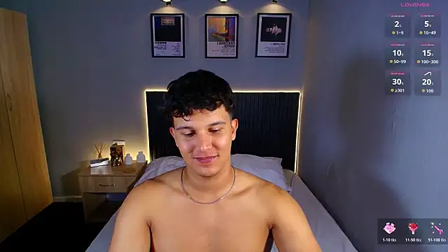 Leo_Savage_ webcam