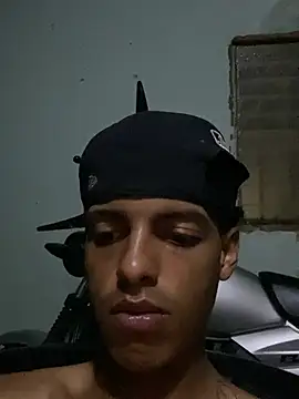Aleexxx_2005 webcam