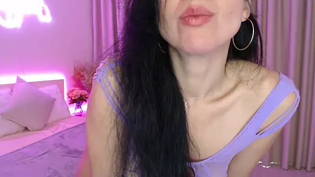 SofiSlowBurn live cam on StripChat