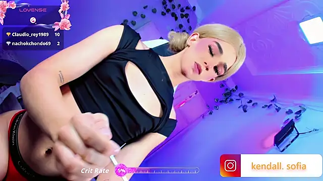 Sophiaa_doll_ live cam on StripChat