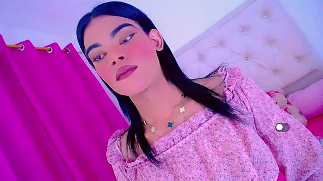 Theylor_Rouse live cam on StripChat