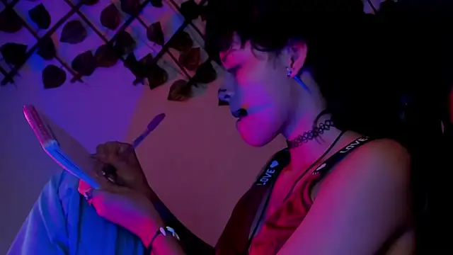 Anny_Kiitty live cam on StripChat