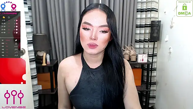 Fantacyloverr live cam on StripChat