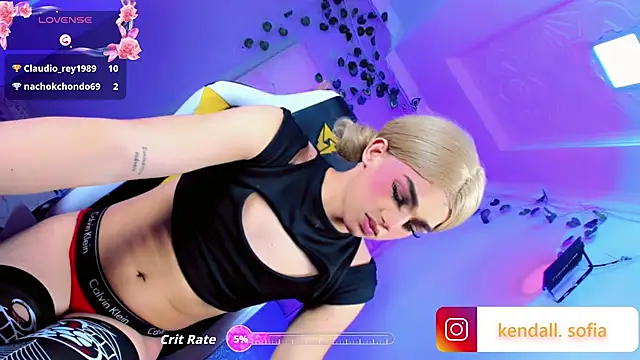 Sophiaa_doll_ live cam on StripChat