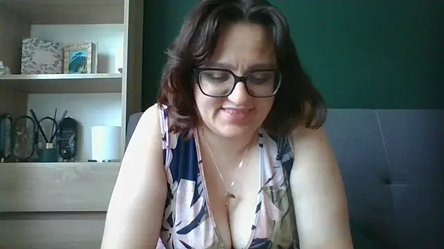 sensual_paris live cam on StripChat
