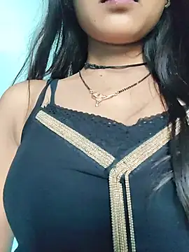 usha__004 live cam on StripChat