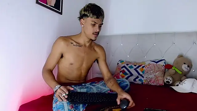 Angel_foxc13 webcam