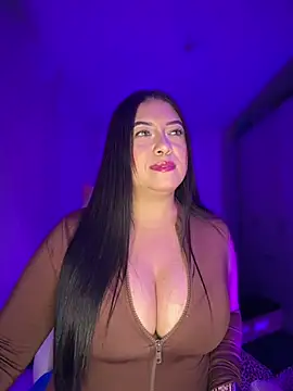 cami_ortiz__ (F milf) - SHOW ASSHOLE-1 FINGER INSIDE