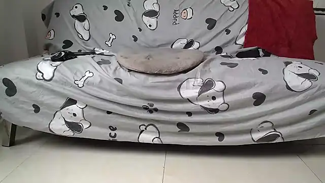 Grass_99 live cam on StripChat