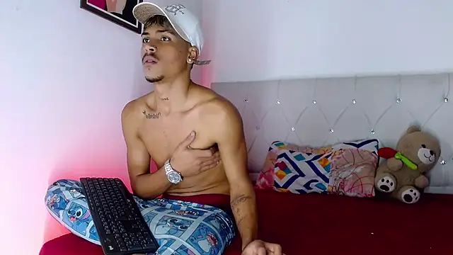 Angel_foxc13 webcam