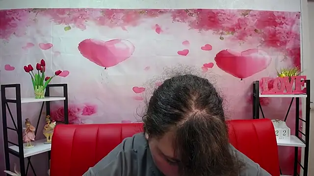 NeonilaLisova webcam