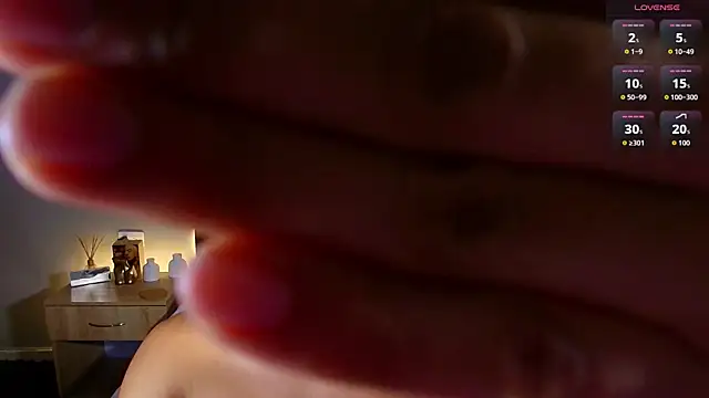 Leo_Savage_ webcam