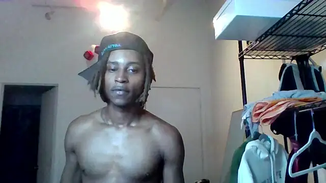 DarkSkinStroker webcam