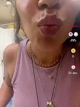 PichyPrettyPussy webcam