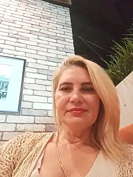 JennyOMay webcam