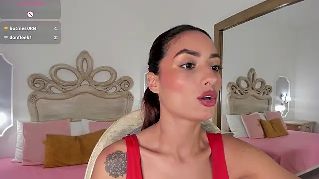 hade_miller Live Web Cam Show